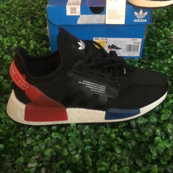 Nwt mens 6 womens 7.5 adidas nmd shoes black red blue - Picture 2 of 3